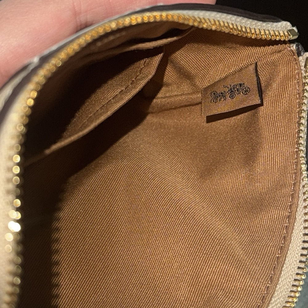 Coach Wristlet - Picture 7 of 7